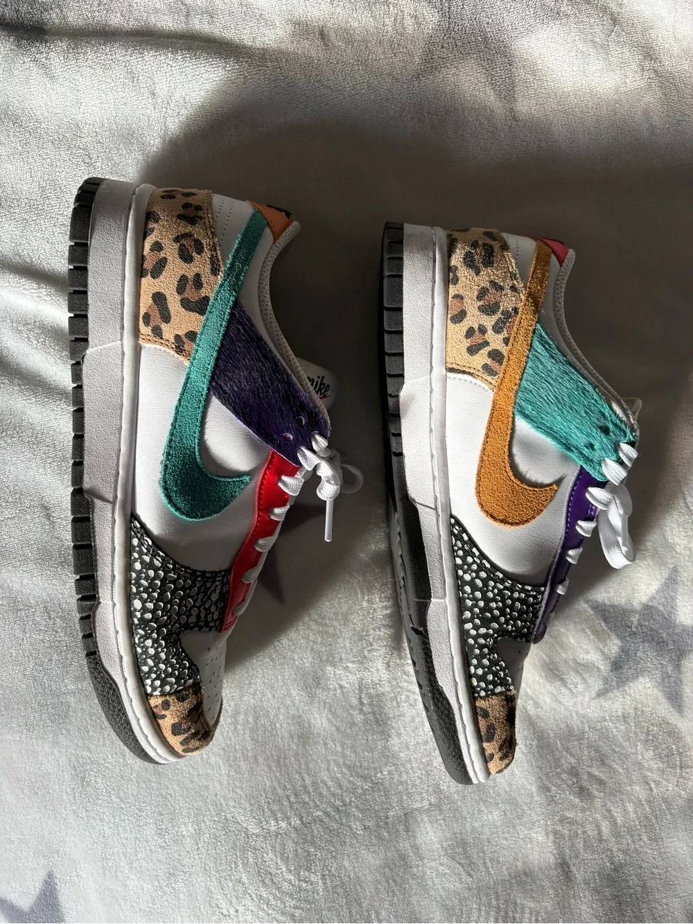Nike White Teal Gold Purple Red Animal Print Low Top Sneakers - Picture 2 of 7